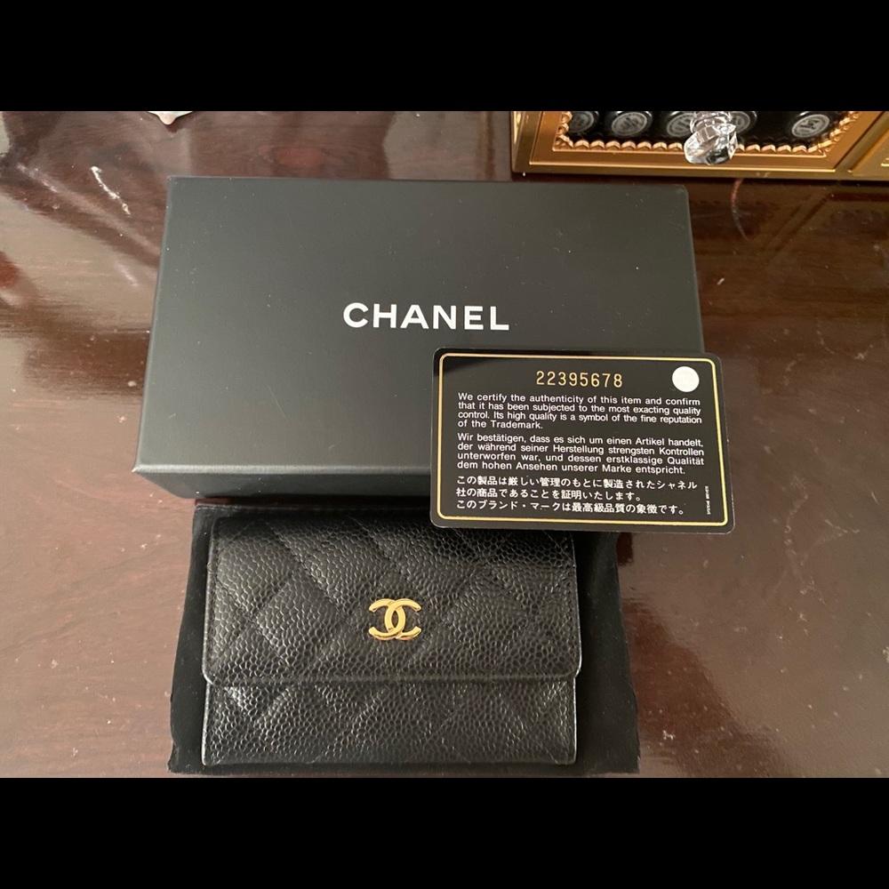 Chanel Caviar Quilted Flap Card Holder Black